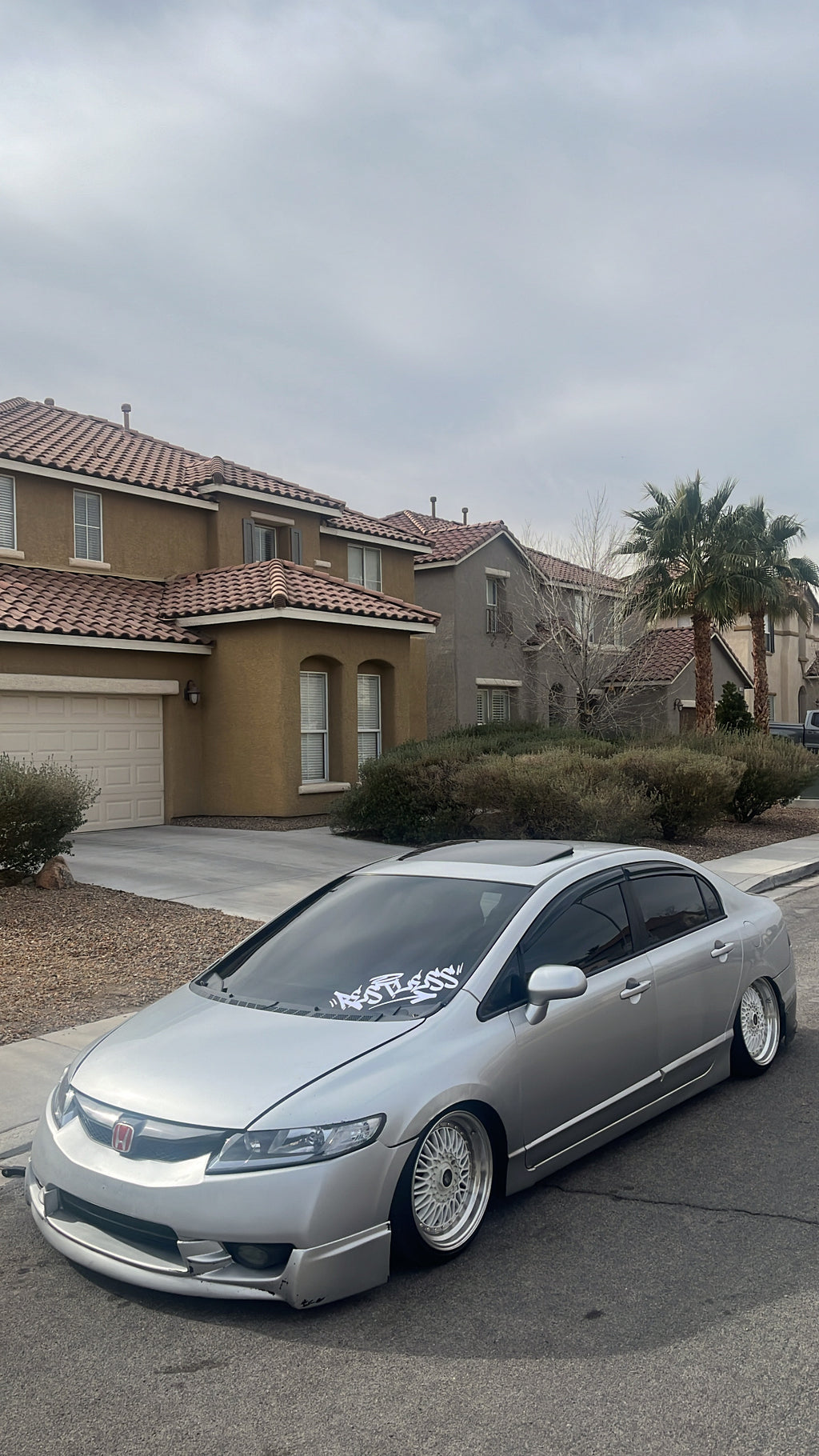 RESTLESS TAG BANNER